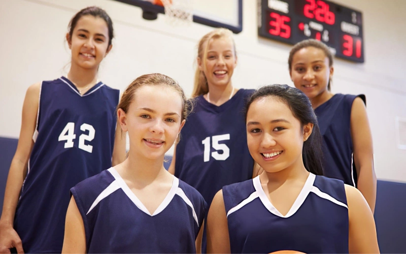 عوامل مؤثر بر زمان شروع بلوغ دختران